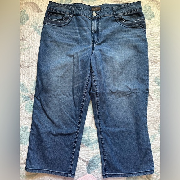 🍉Denver Hayes crop jeans lightweight, stretchy 18 x 22 GUC - Picture 2 of 15